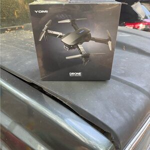 YOMI Foldable Drone - Black